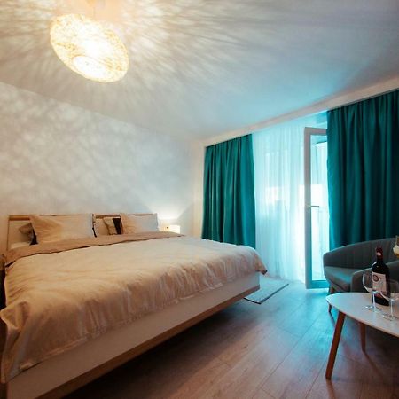 Urban Living Apartment ทิมิชัวรา ภายนอก รูปภาพ